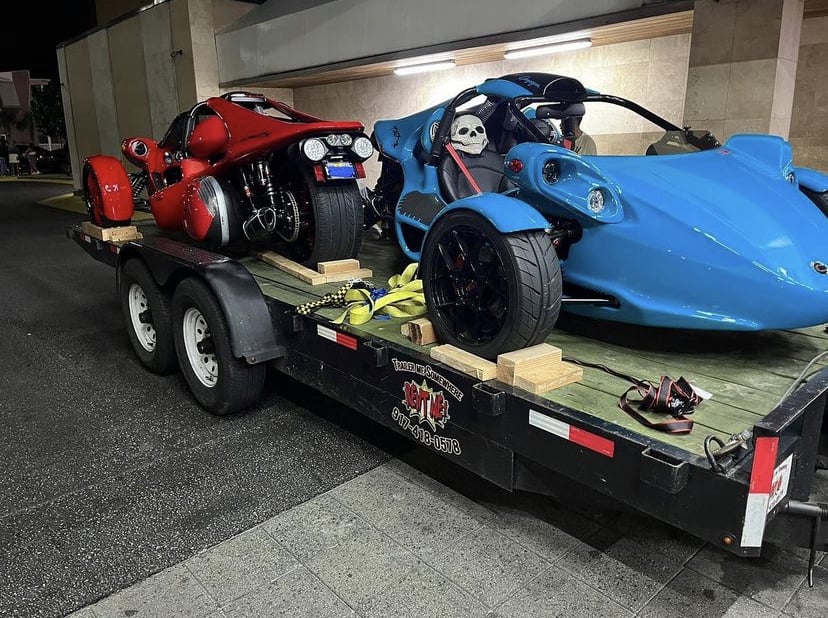 20x7 Tilt Flatbed Trailer by Trailer Me Somewhere